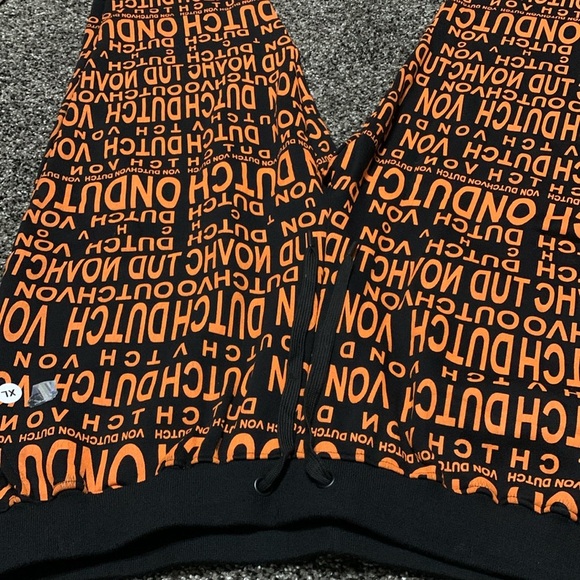 Von Dutch Logo Sweatpants - Picture 5 of 8